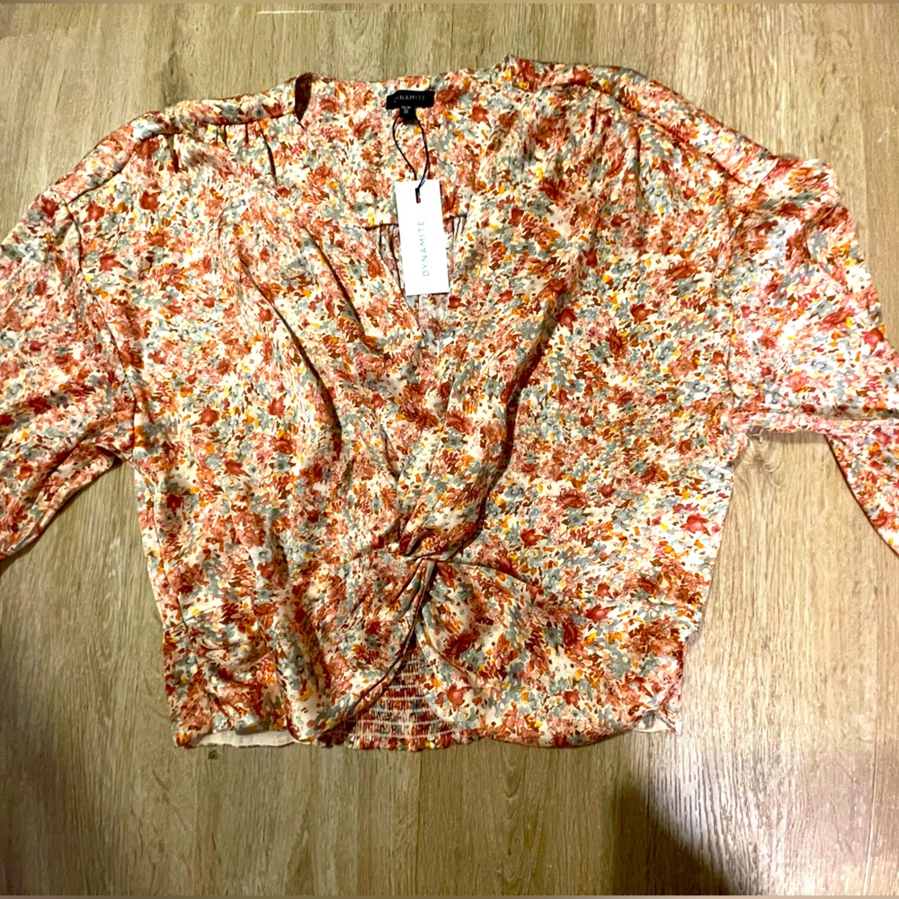 Wrap pullover floral top